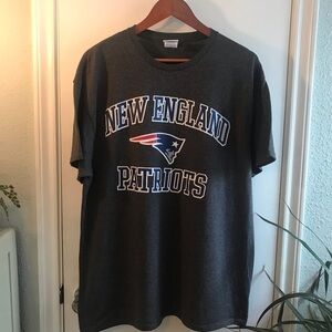 New England Patriots Men’s Graphic Tee